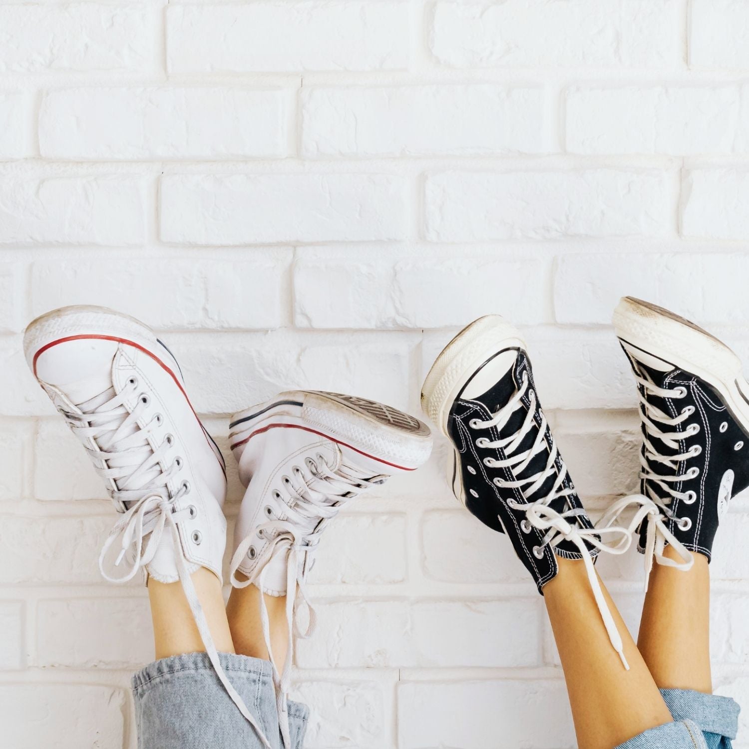 Minimalist lifestyle image representing love and family through togetherness, shared moments, and relaxed connection.